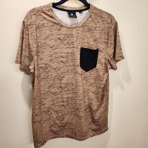 AKADEMIKS men's tan short Sleeves t-shirt with black small pocket size M